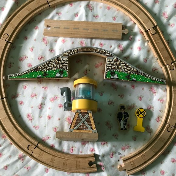 🚂 Thomas The Train Play Set 🚂 - Picture 2 of 4